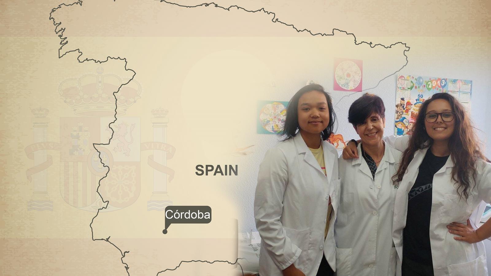 VCU School of Nursing students and scholarship recipients Amy Heng (left) and Staci Fraley (right) traveled to Cordoba, Spain, this summer. They are pictured here with their Spanish nursing instructor.